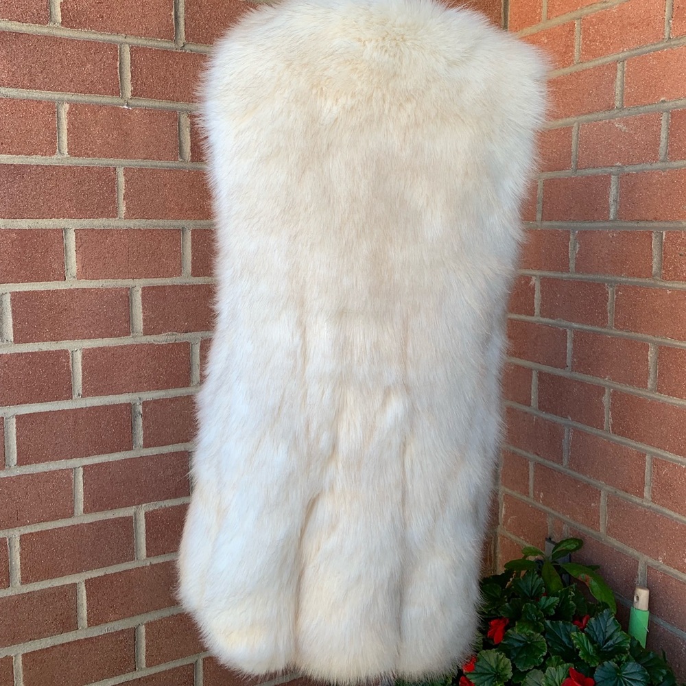 Vest - Picture 2 of 5